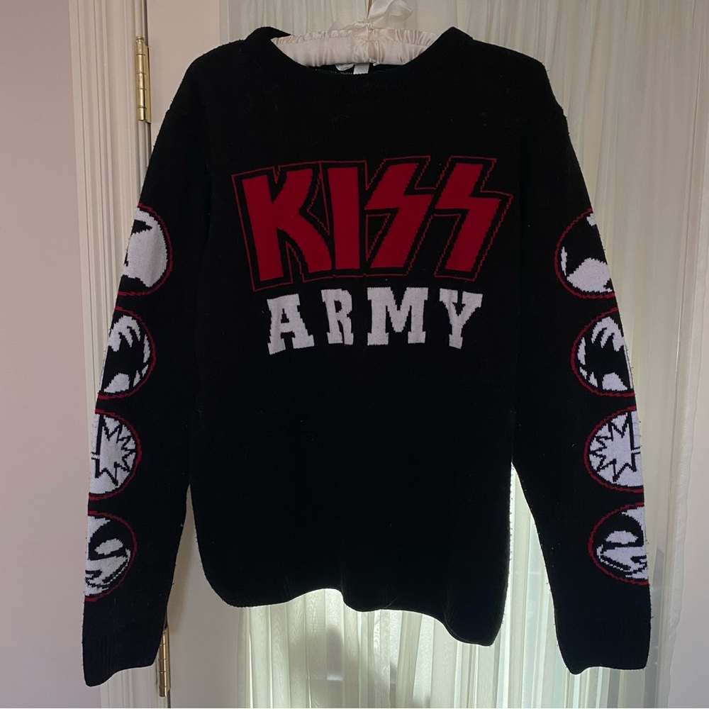 Kiss sweater
